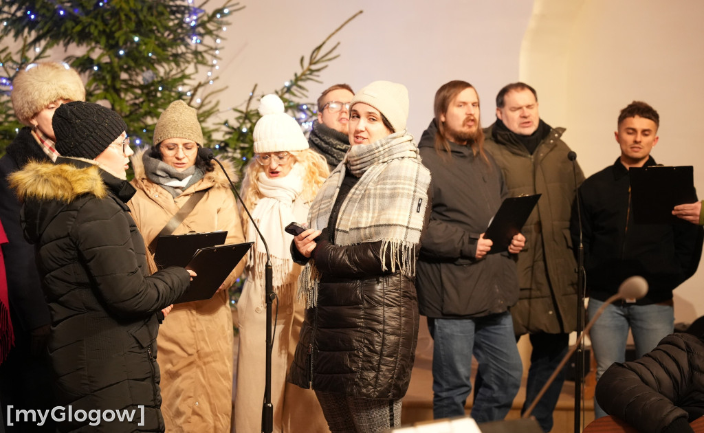 Pasterka w kolegiacie z udziałem biskupa