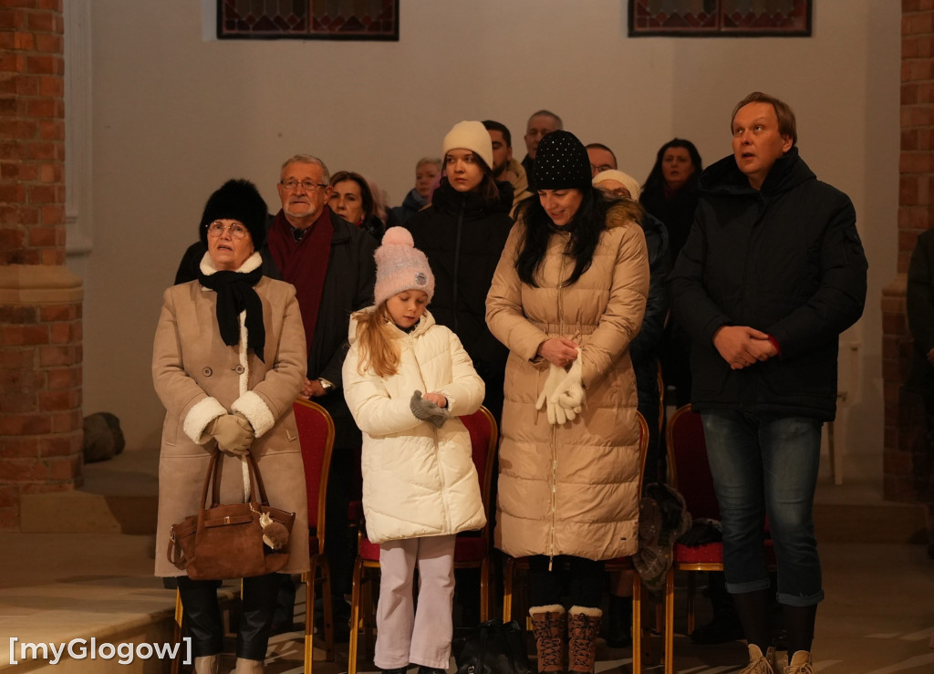 Pasterka w kolegiacie z udziałem biskupa