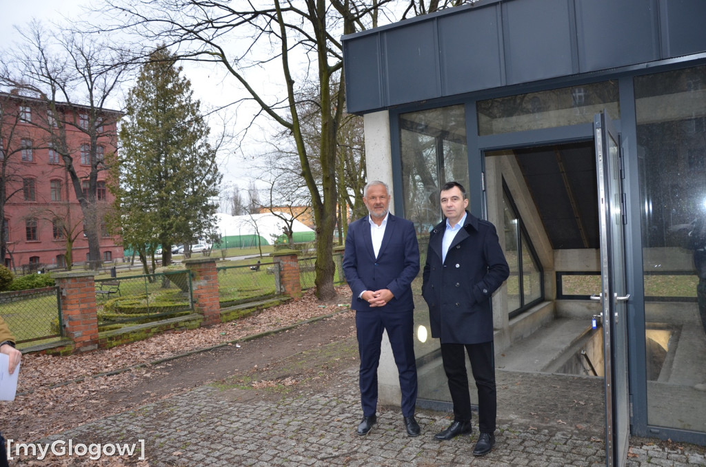 Wejście do podziemnego szpitala w Głogowie