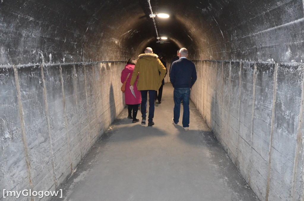 Wejście do podziemnego szpitala w Głogowie