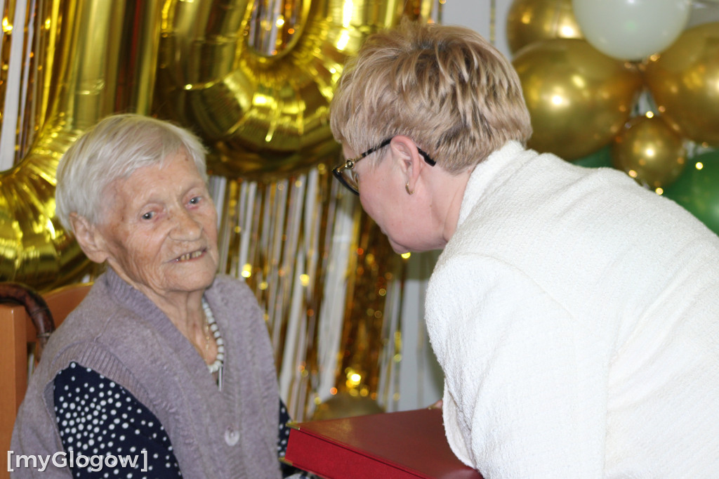 Stulatka ukoronowana! Sto lat Pani Janiny