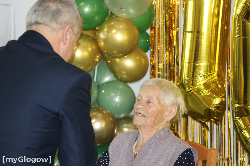 Stulatka ukoronowana! Sto lat Pani Janiny