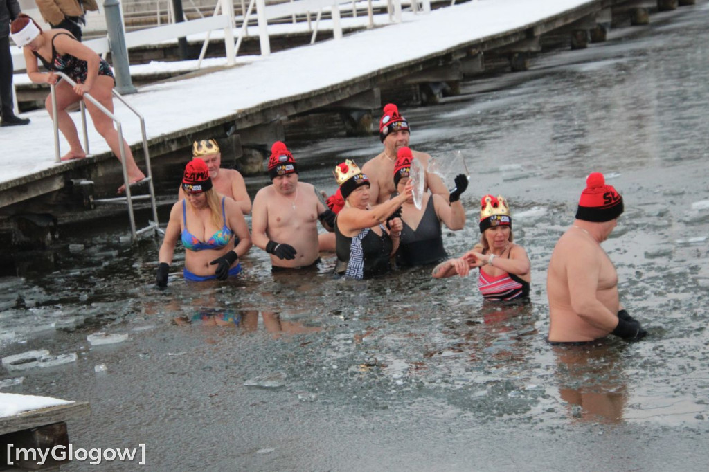 Kolejne morsowanie w jeziorze