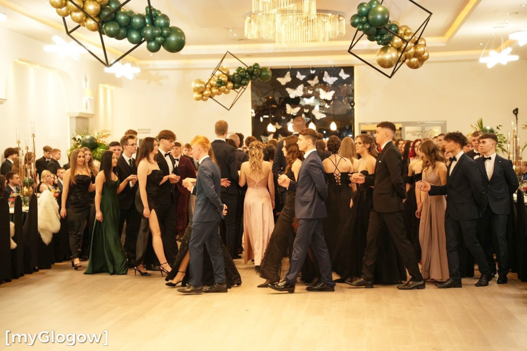 Studniówka Zespołu Szkół im. Wyżykowskiego