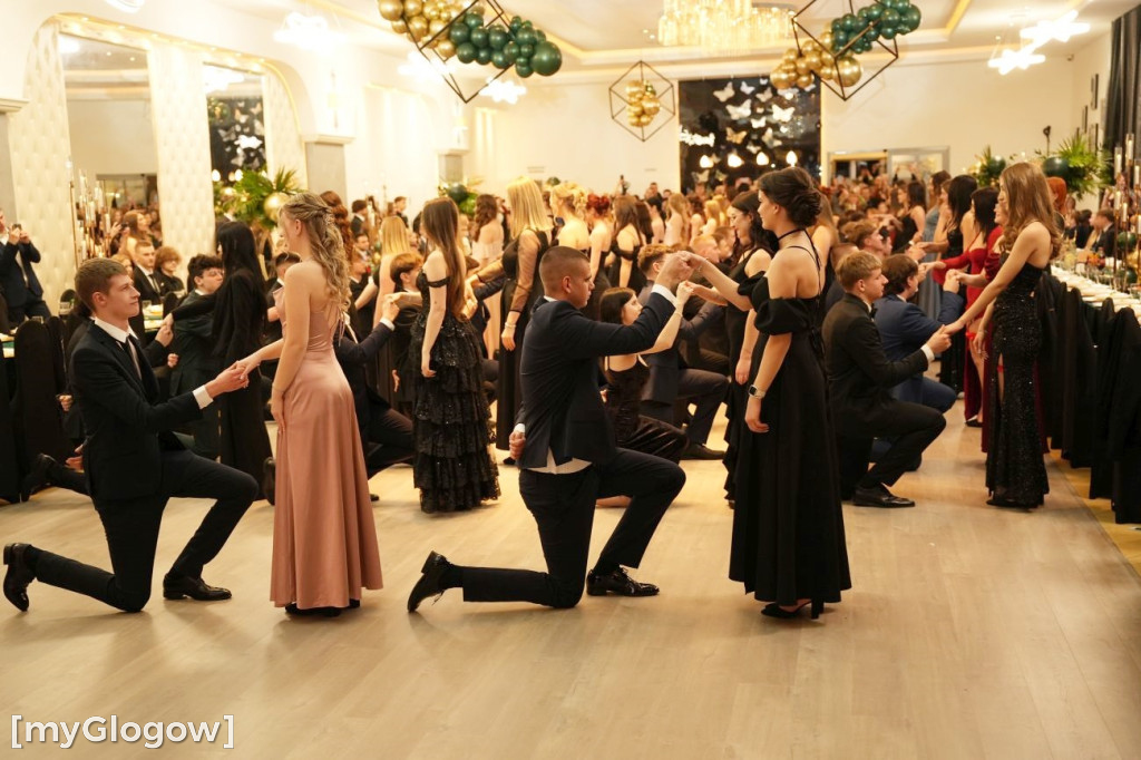 Studniówka Zespołu Szkół im. Wyżykowskiego