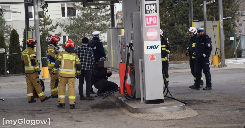 Wyciek gazu na stacji paliw w Głogowie