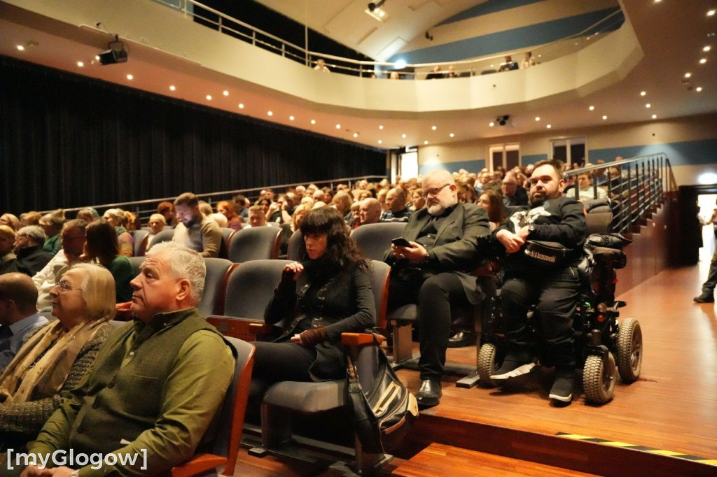 Peszek i niedziela w głogowskim teatrze