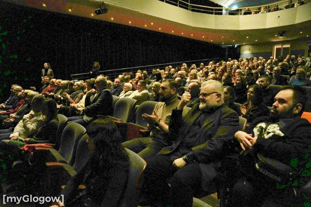 Peszek i niedziela w głogowskim teatrze