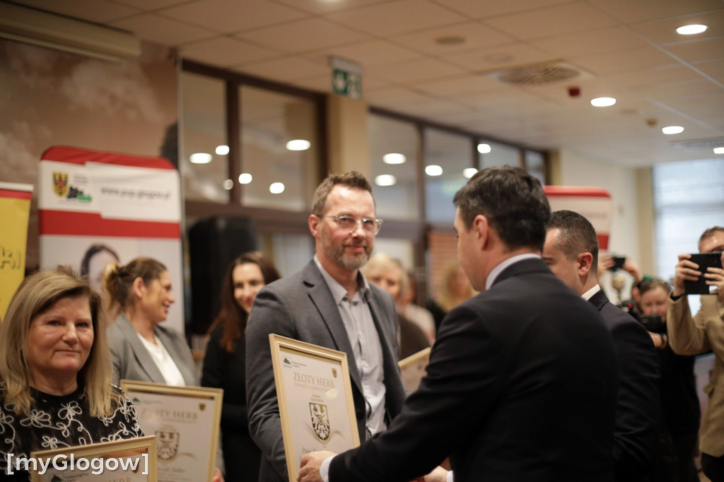 Złote Herby Powiatu Głogowskiego