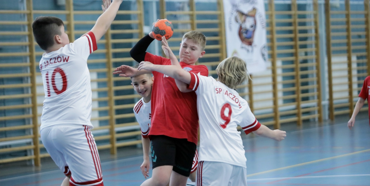 Dzieci rywalizowały na parkiecie