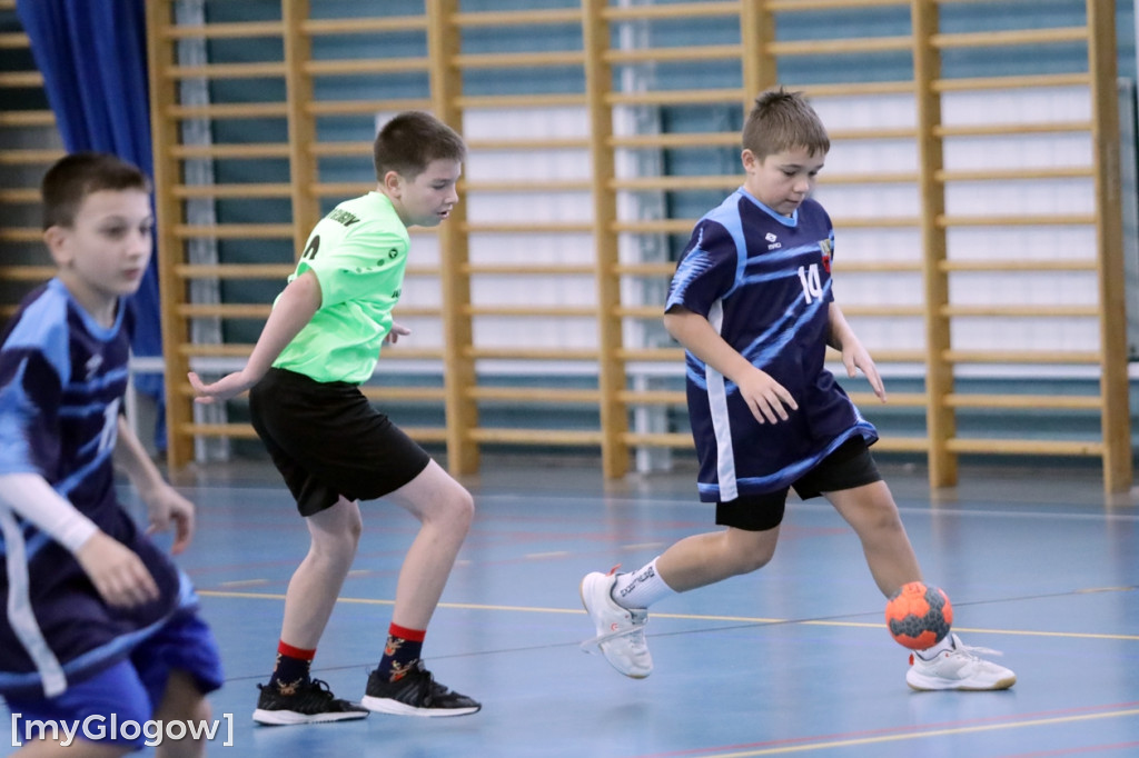 Dzieci rywalizowały na parkiecie