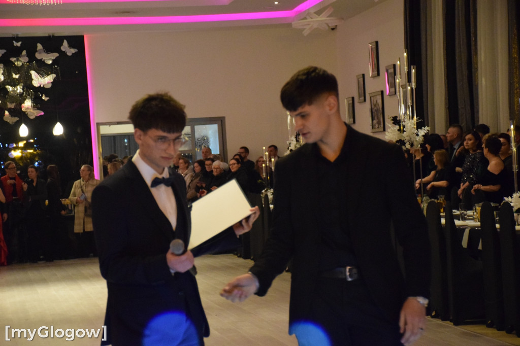 Studniówka głogowskiego ekonomika