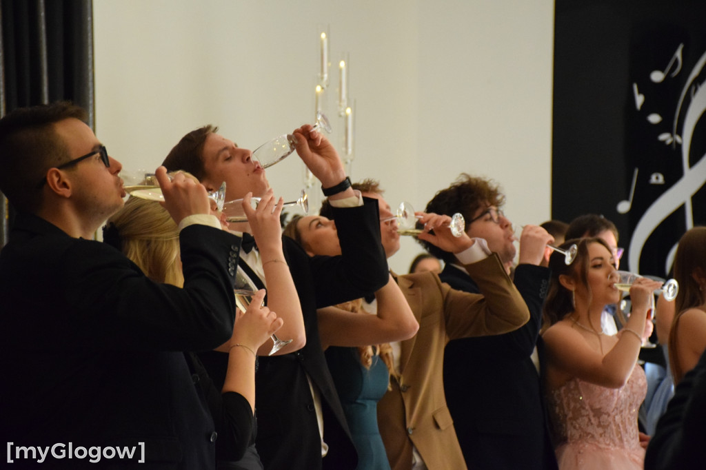 Studniówka głogowskiego ekonomika