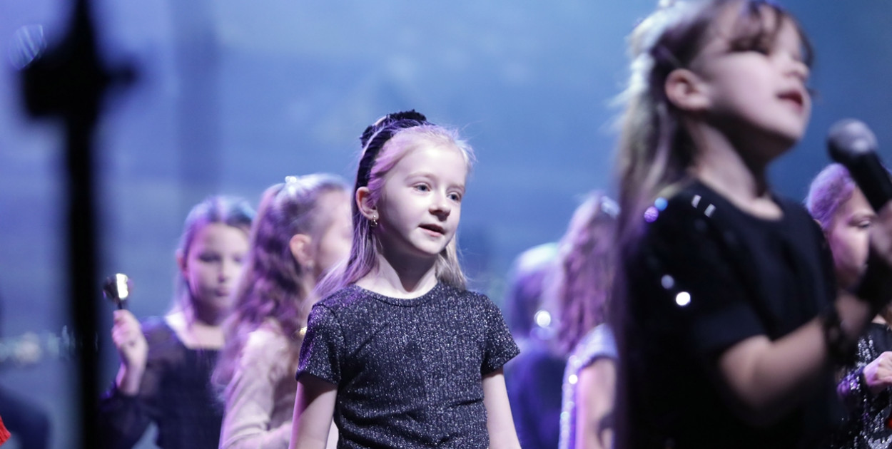 Piękny świąteczny koncert Rewii