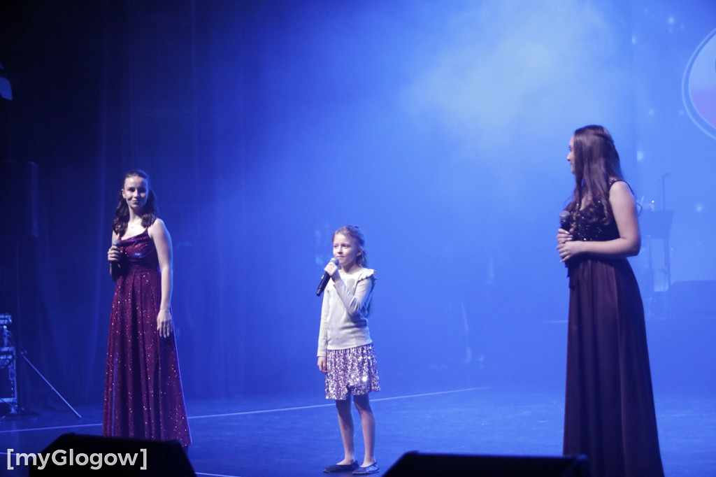 Piękny świąteczny koncert Rewii