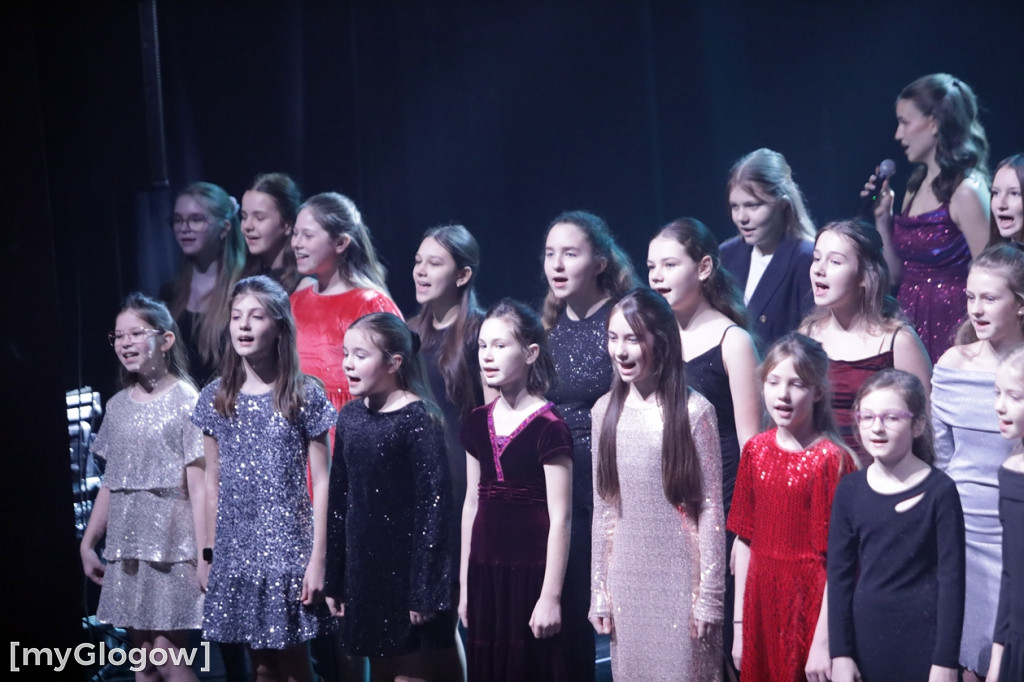 Piękny świąteczny koncert Rewii