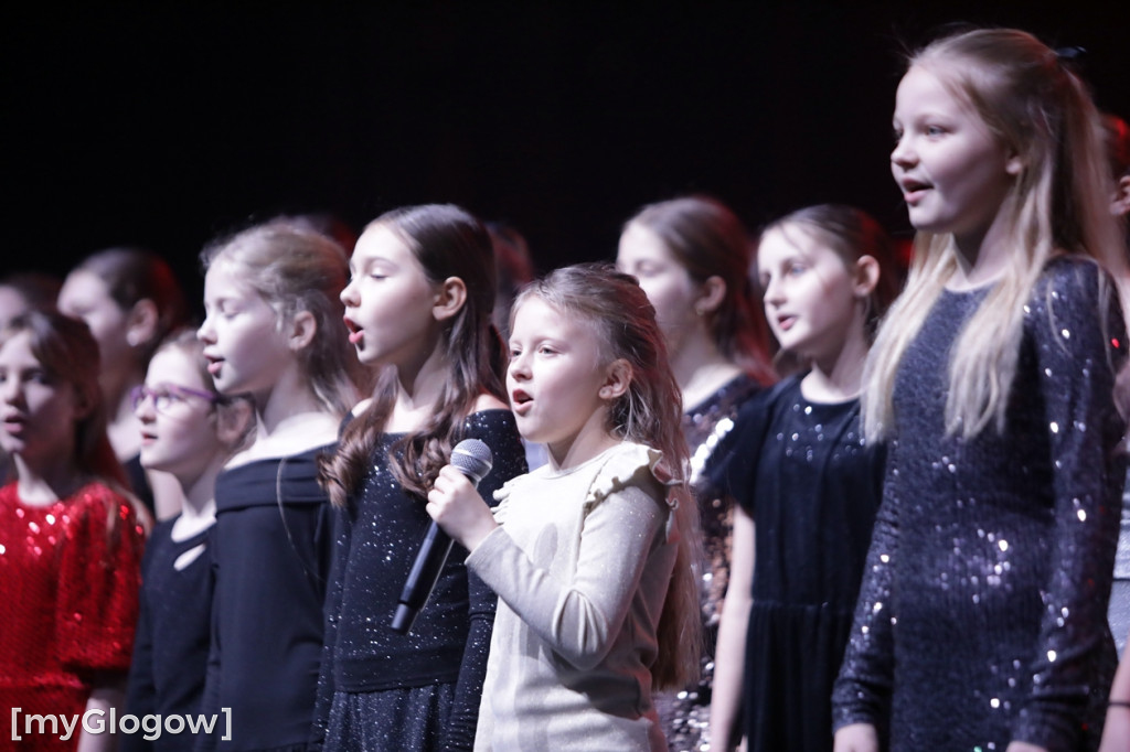 Piękny świąteczny koncert Rewii