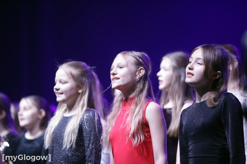 Piękny świąteczny koncert Rewii