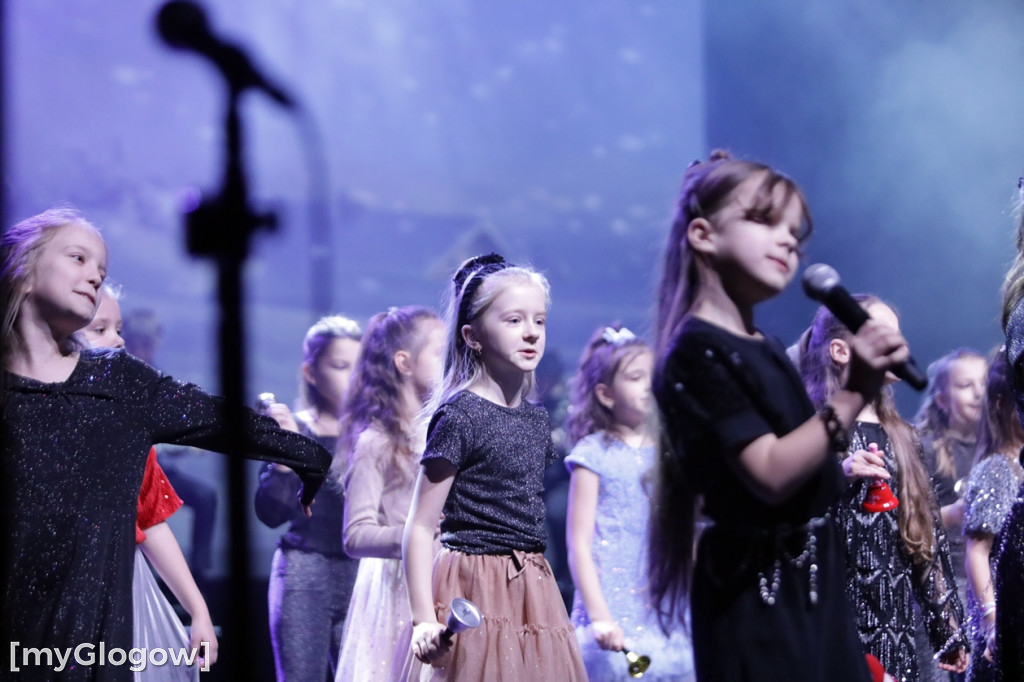 Piękny świąteczny koncert Rewii