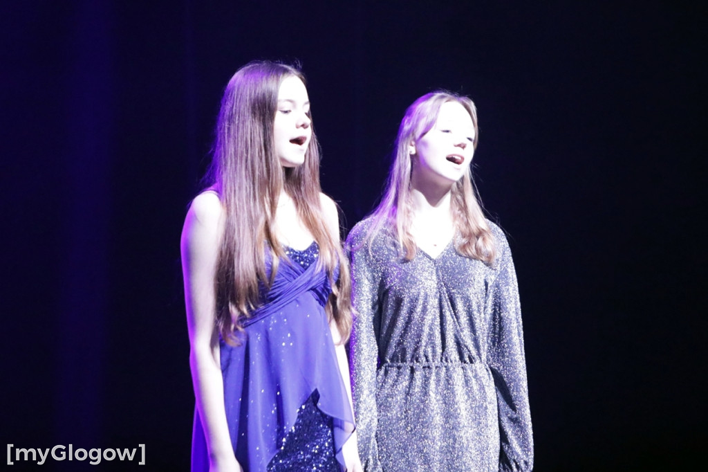 Piękny świąteczny koncert Rewii