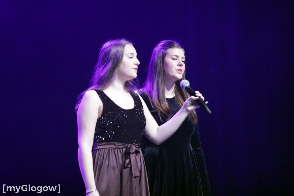 Piękny świąteczny koncert Rewii