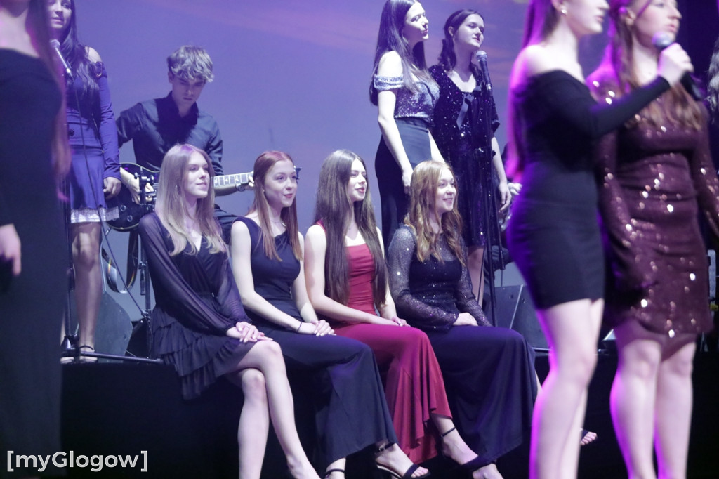 Piękny świąteczny koncert Rewii