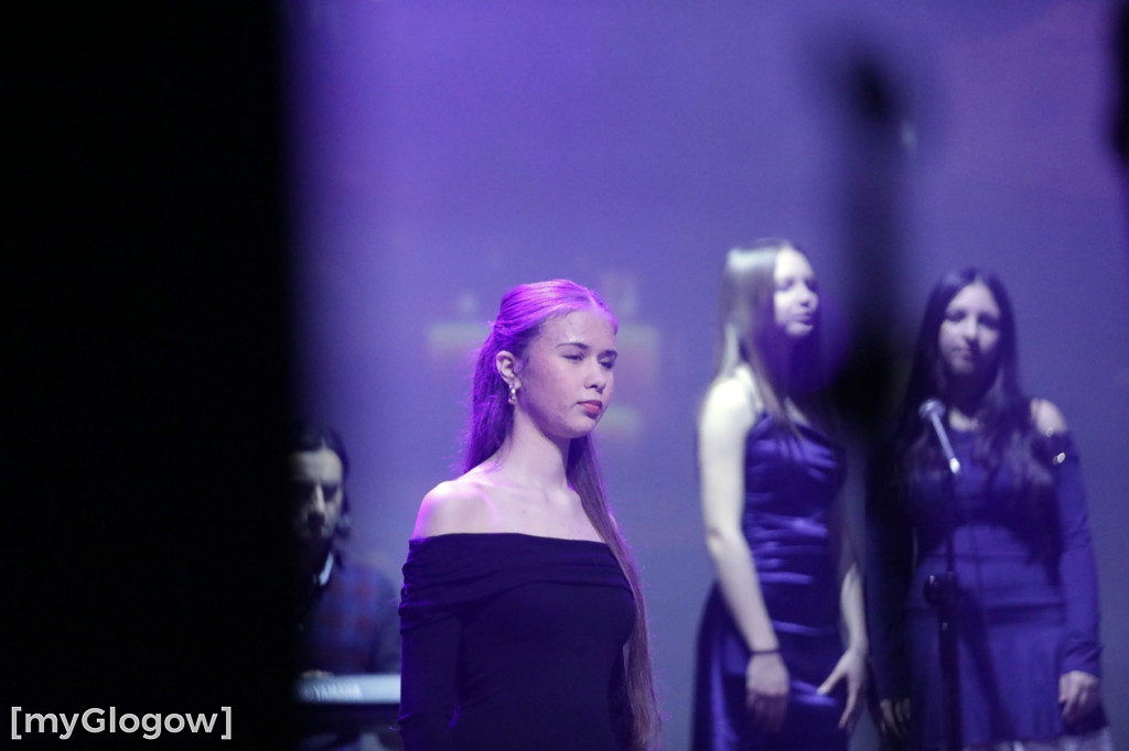 Piękny świąteczny koncert Rewii