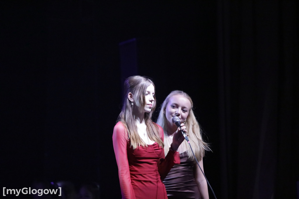 Piękny świąteczny koncert Rewii