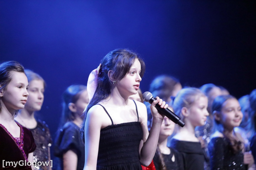 Piękny świąteczny koncert Rewii