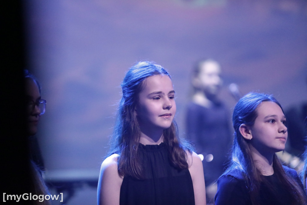 Piękny świąteczny koncert Rewii