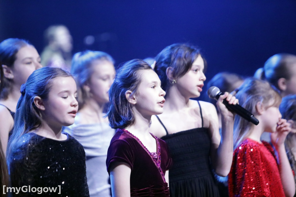 Piękny świąteczny koncert Rewii