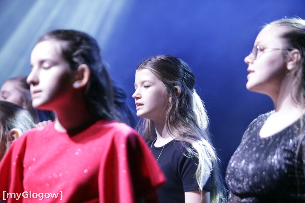 Piękny świąteczny koncert Rewii