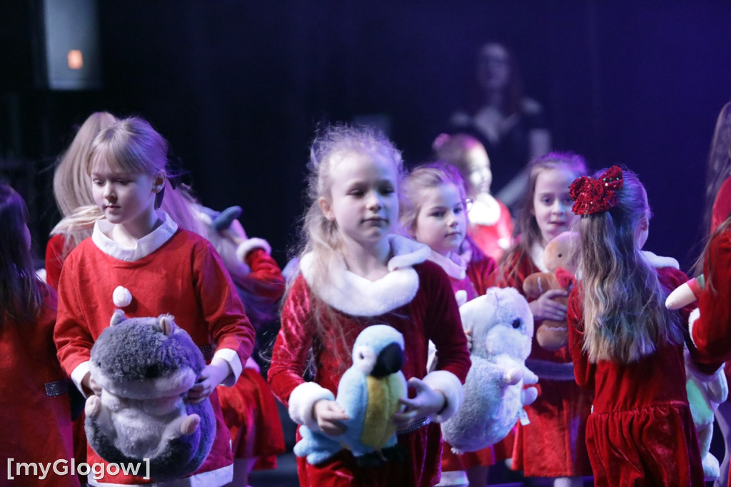 Piękny świąteczny koncert Rewii