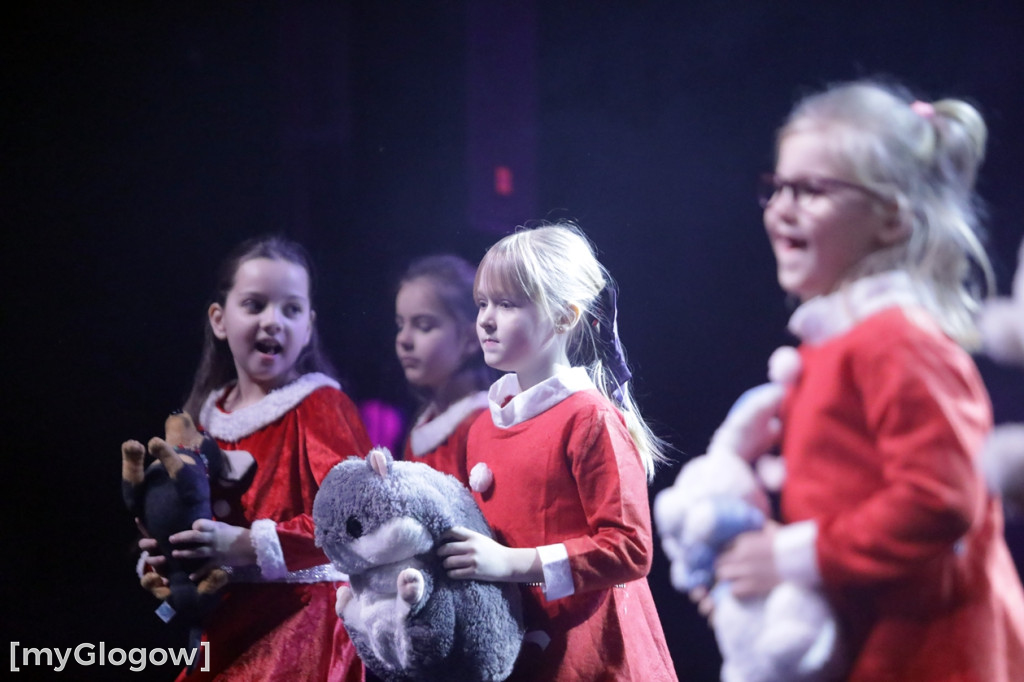 Piękny świąteczny koncert Rewii