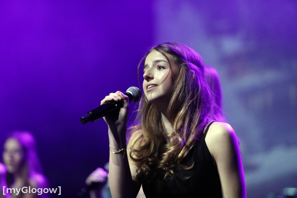 Piękny świąteczny koncert Rewii