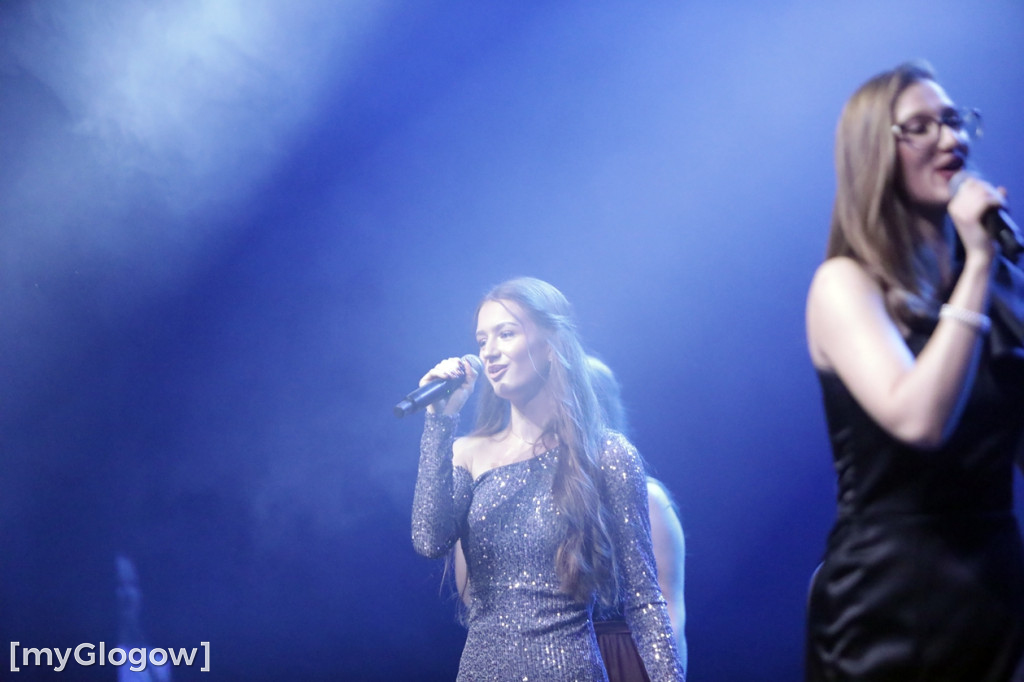 Piękny świąteczny koncert Rewii