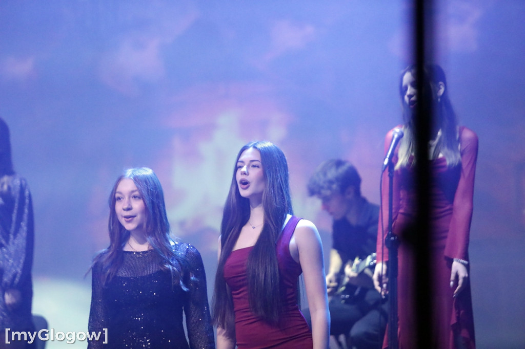 Piękny świąteczny koncert Rewii