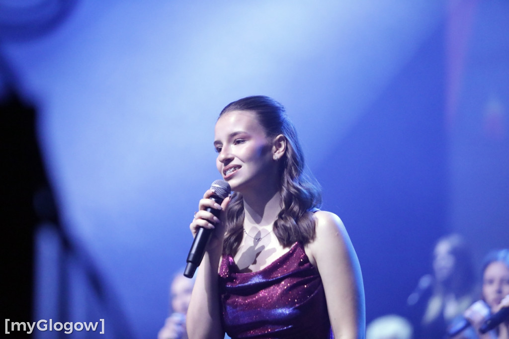 Piękny świąteczny koncert Rewii