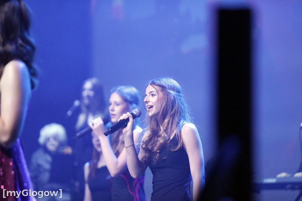 Piękny świąteczny koncert Rewii