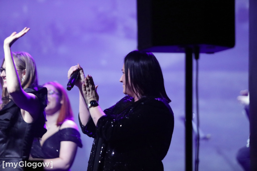 Piękny świąteczny koncert Rewii