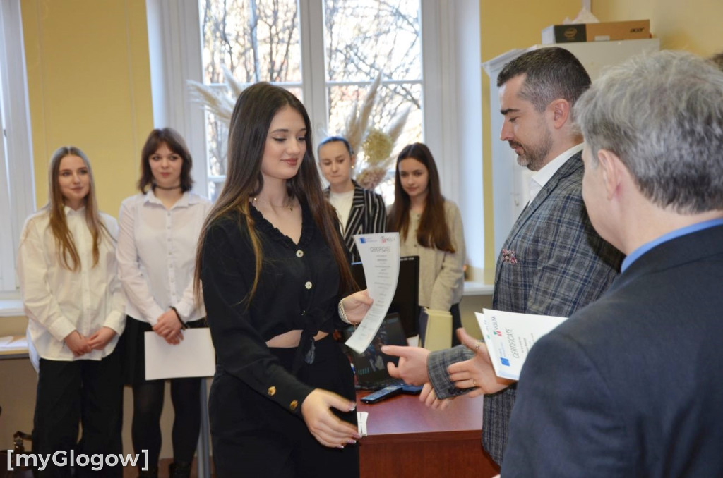 Podsumowanie projektu uczniów Ekonomika