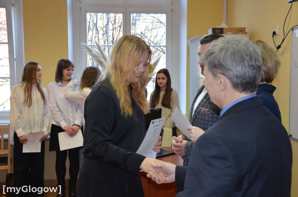 Podsumowanie projektu uczniów Ekonomika