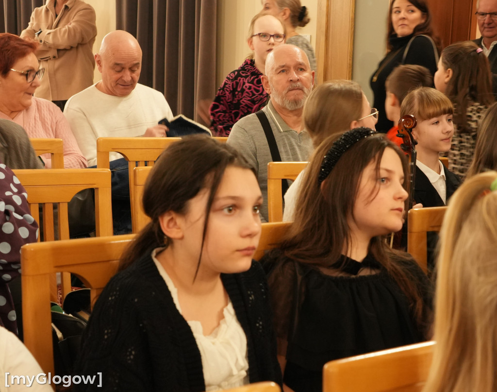 Najmłodsi uczniowie zagrali pierwszy koncert