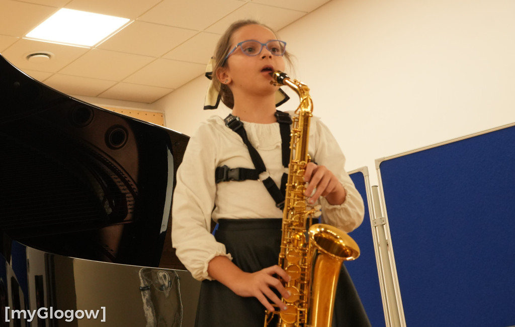 Najmłodsi uczniowie zagrali pierwszy koncert