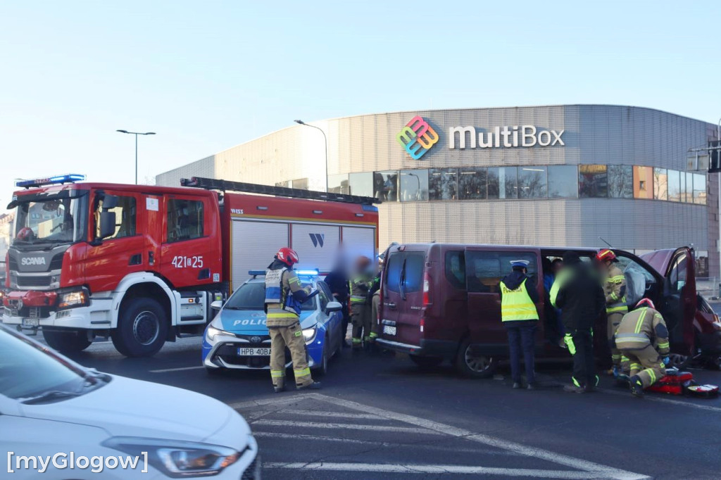 Kolizja BMW z Renault