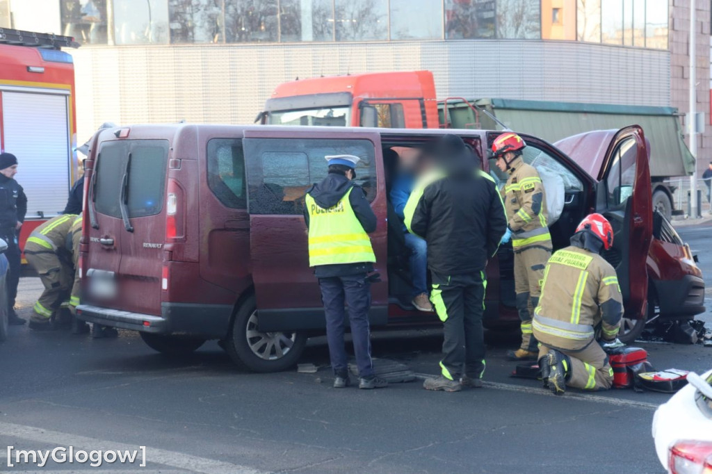 Kolizja BMW z Renault