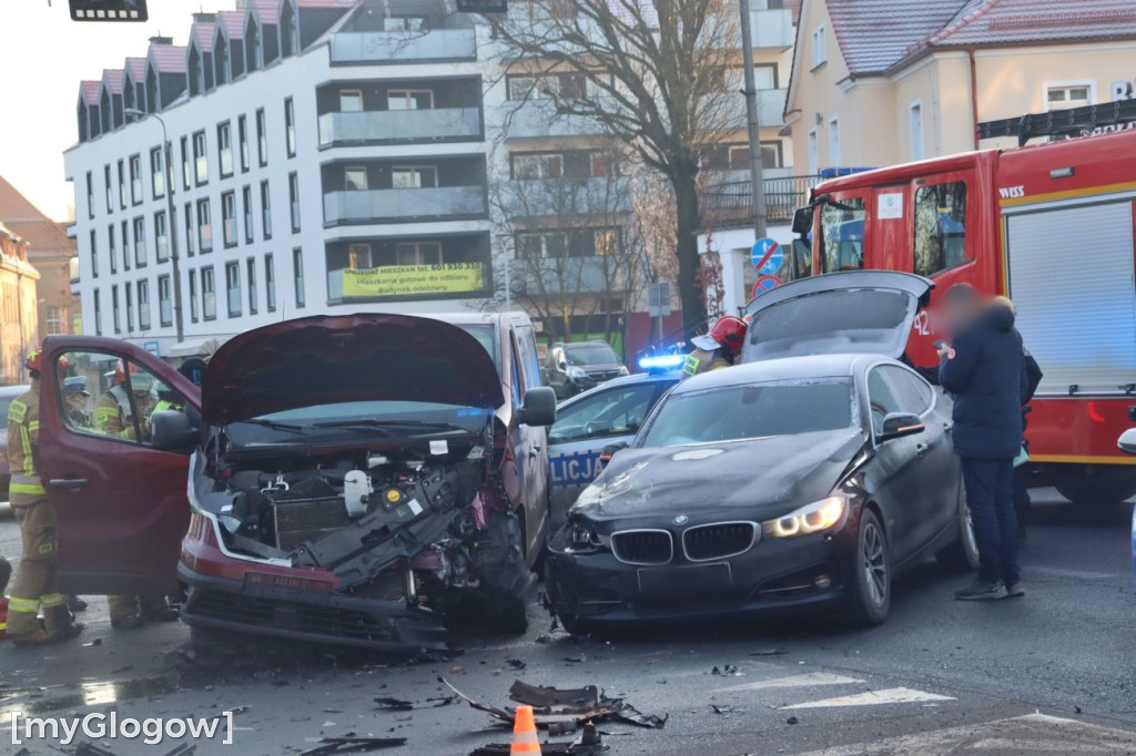Kolizja BMW z Renault