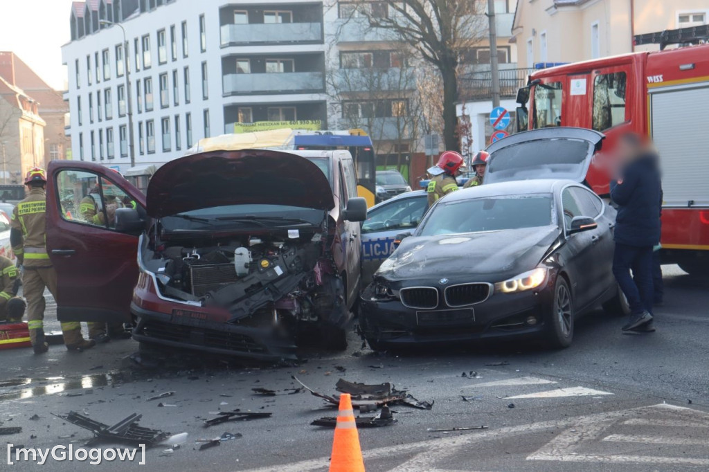 Kolizja BMW z Renault