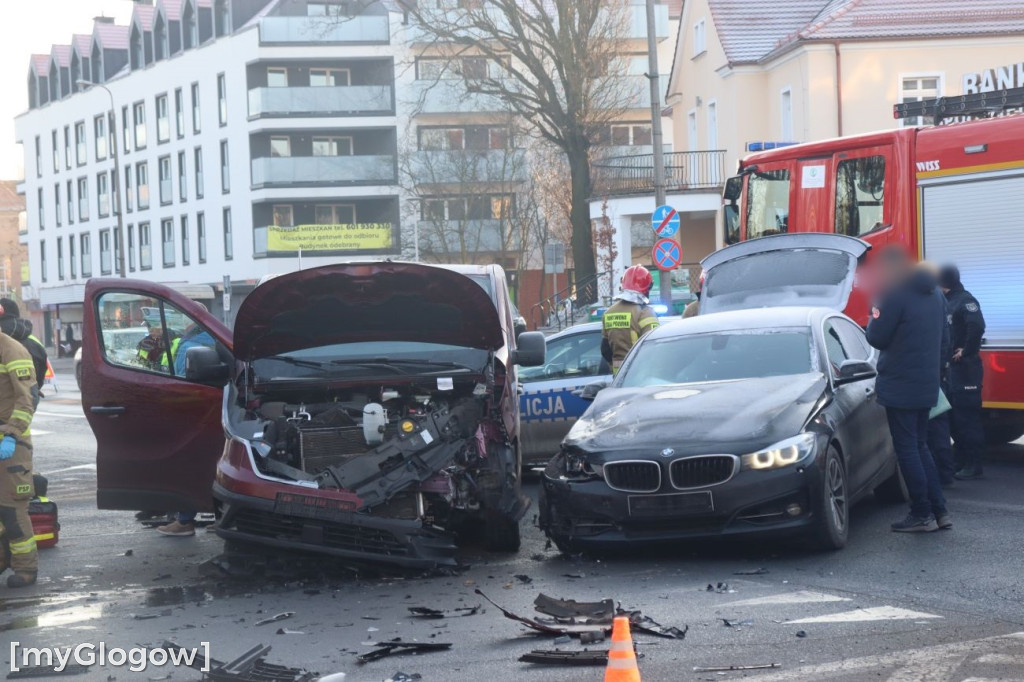 Kolizja BMW z Renault