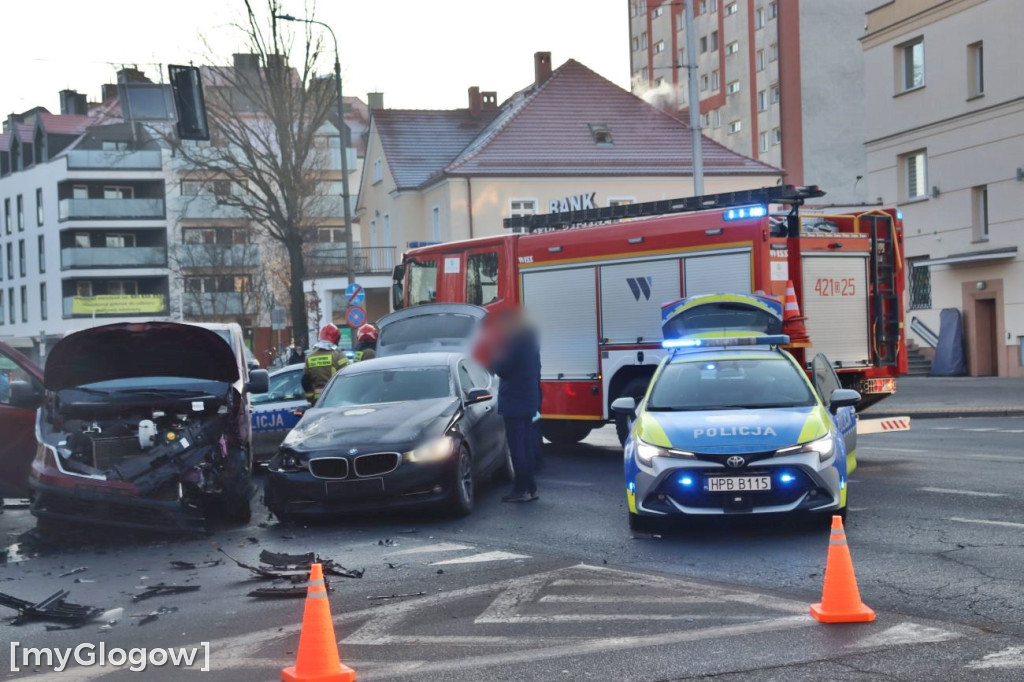 Kolizja BMW z Renault
